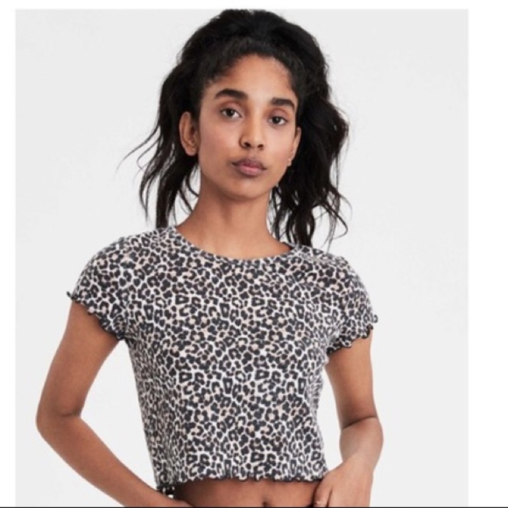 American Eagle cheetah print shirt